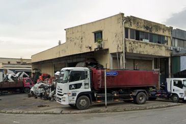 1.5-Storey Corner Factory in Taman Sri Ehsan, Kepong 