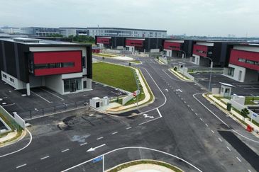  I8 BBR industrial Gateway Klang  No:12 and 12A,Jalan 2D/KU5