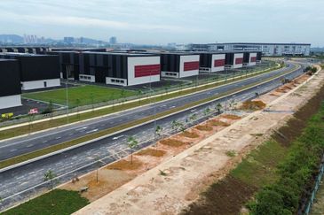 Bandar Bukit Raja i8 2sty Detached Factory For Rent