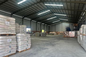1.5 acre Factory for rent Sungai Choh, Rawang