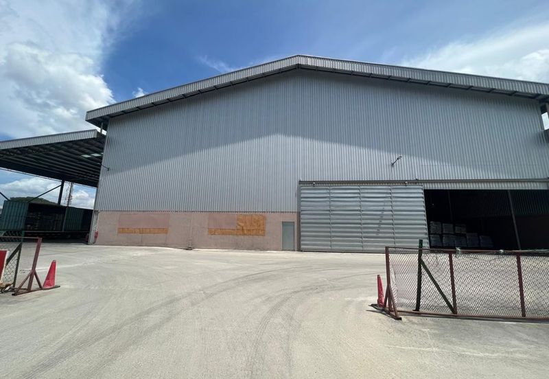 1.5 acre Factory for rent Sungai Choh, Rawang
