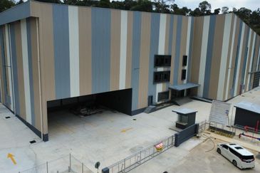 ️2 Acre Brand New 3-Sty Factory For Sale, Taman Perindustrial Alam Awana, Shah Alam U10