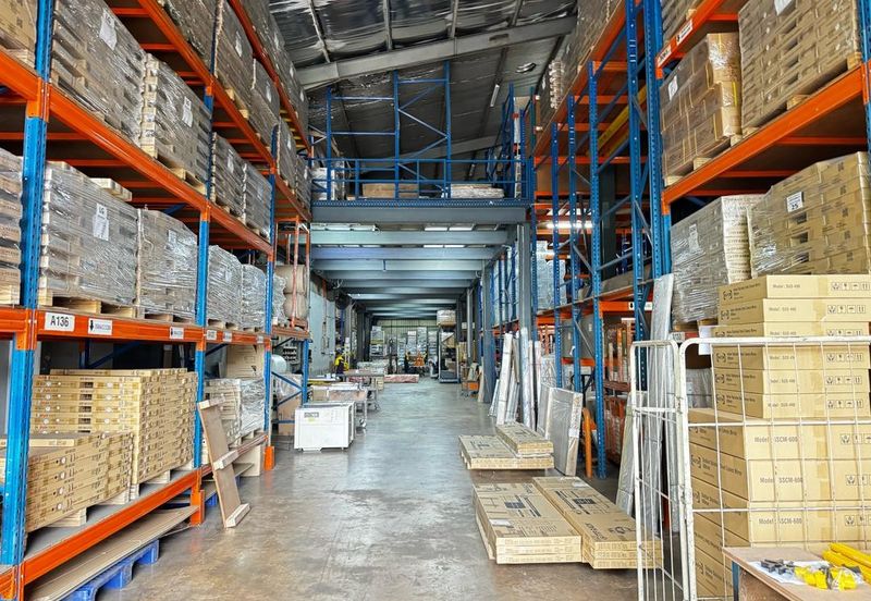 1.82 acre 4-Sty Detached Factory For Sale  PKNS Batu 17, Rawang