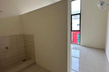 1 Acre Brand New Detached Factory For Sale, Alam Jaya, Bandar Puncak Alam