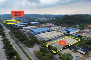 1.5 Acre Freehold Industrial Land For Sale Bukit Beruntung , Serendah