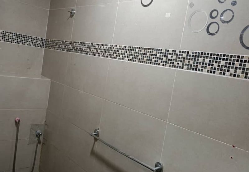 Ground Floor Shop Lot for Rent at Bandar Country Homes, Jalan Desa 9/3, Rawang 