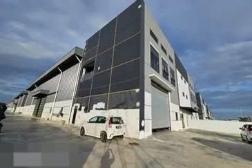 Jenjarom Cluster Semi-D For Sale