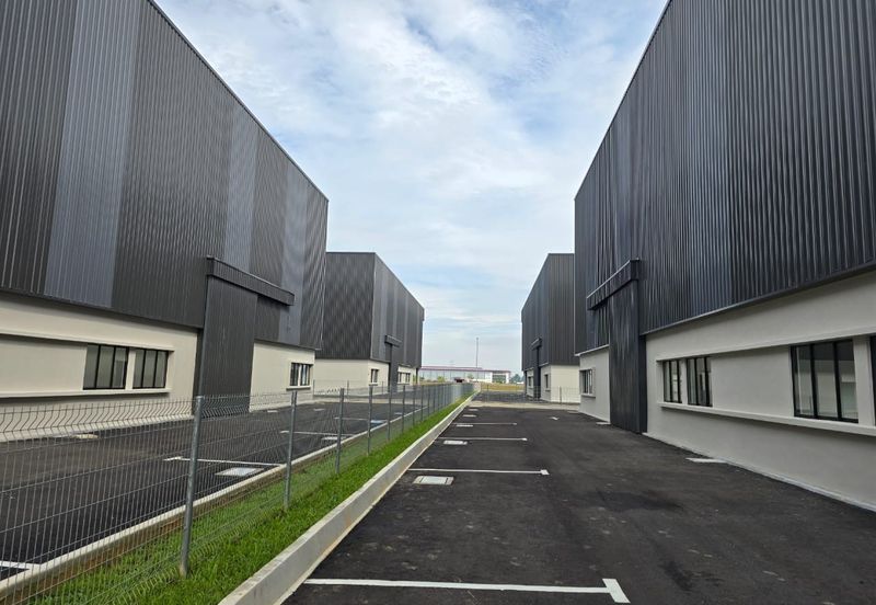 Corner 2sty Detached Factory For Sale, i8 Bandar Bukit Raja, Klang