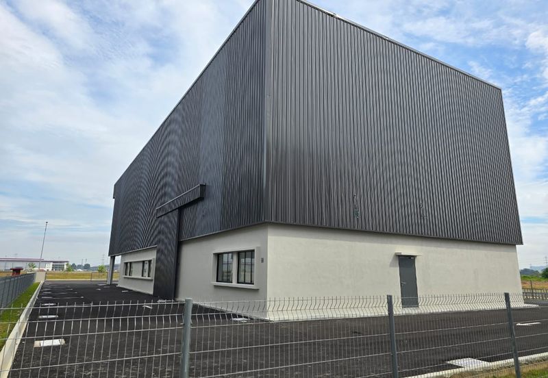 Corner 2sty Detached Factory For Sale, i8 Bandar Bukit Raja, Klang