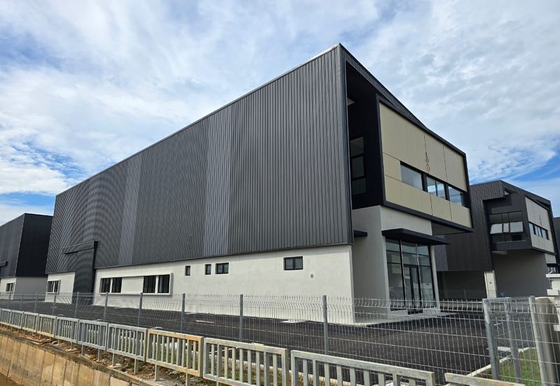 Corner 2sty Detached Factory For Sale, i8 Bandar Bukit Raja, Klang