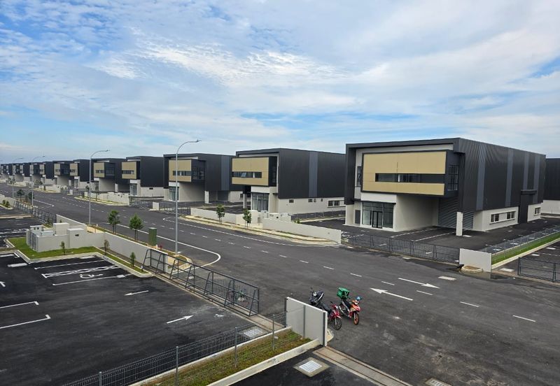 Corner 2sty Detached Factory For Sale, i8 Bandar Bukit Raja, Klang