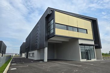 Corner 2sty Detached Factory For Rent, i8 Bandar Bukit Raja, Klang