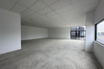 Corner 2sty Detached Factory For Rent, i8 Bandar Bukit Raja, Klang