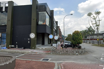 2sty Shoplot For Rent, Taman Perindustrian Kinrara, Puchong