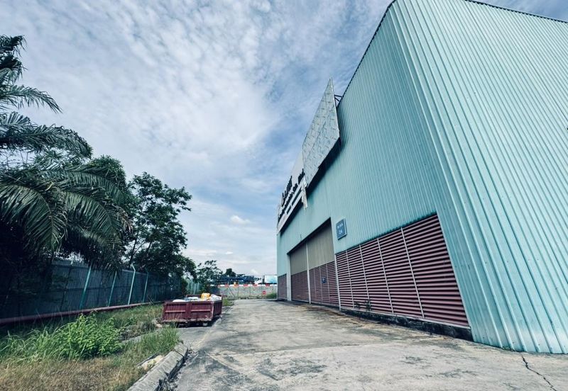 1.8 Acre Freehold Detached Factory For Sale, Bukit Kemuning, Klang