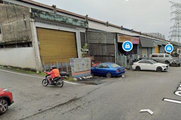 2 Adjoint 1.5 Sty Link Factory For Sale Taman Industri Kimpal Batu Caves