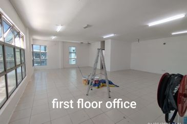 2.5 Sty Semi-D Factory for Rent Taman Industri Selesa Jaya Balakong Seri Kembangan