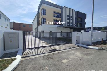 2.5 Sty Semi-D Factory for Rent Taman Industri Selesa Jaya Balakong Seri Kembangan