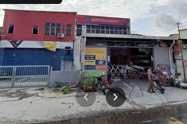 Freehold 1.5 Sty Semi-D Factory For Sale Batu Caves