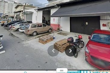 Freehold 1.5 Sty Semi-D Factory For Sale Batu Caves