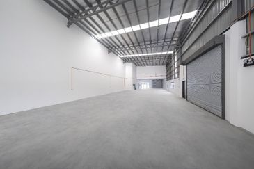 Eco Business Park Central Gate 1.5 Sty Semi-D Corner Factory For Sale