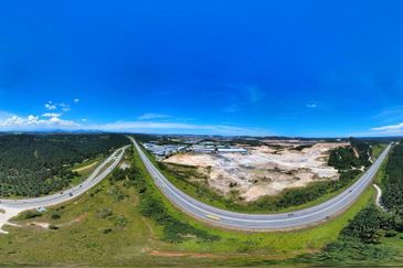 Ijok@Kuala Selangor Puncak Alam 2.7 acre FREEHOLD Industrial Land For Sale 