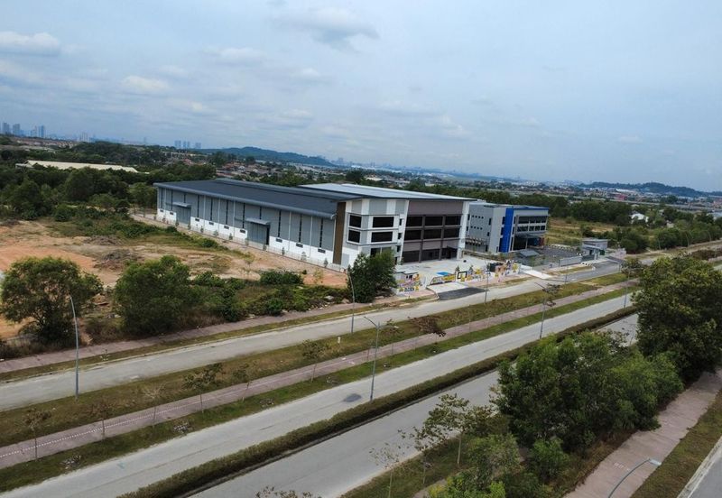 Elmina Seksyen U16, 3 Storey New Detached Factory For Rent