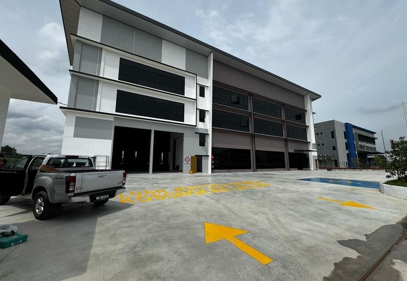 Elmina Seksyen U16, 3 Storey New Detached Factory For Rent