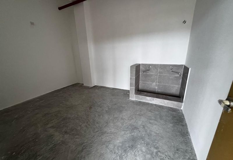 Elmina Seksyen U16, 3 Storey New Detached Factory For Rent