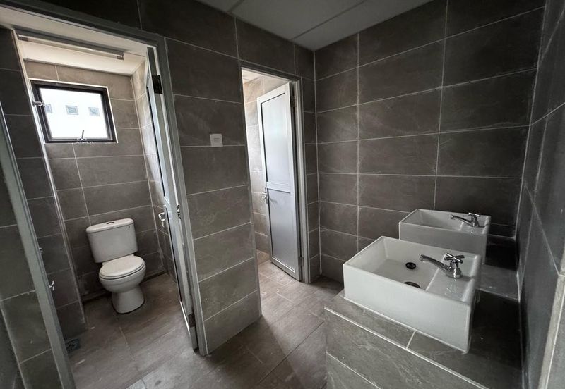 Elmina Seksyen U16, 3 Storey New Detached Factory For Rent