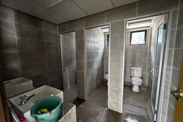 Elmina Seksyen U16, 3 Storey New Detached Factory For Rent