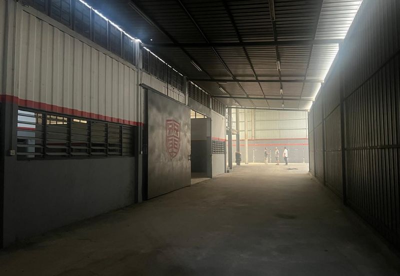 Bandar Tun Razak Cheras 1.5 Sty Semi-D Factory For Sale