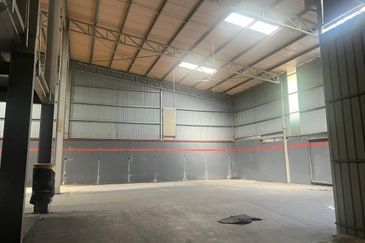 Bandar Tun Razak Cheras 1.5 Sty Semi-D Factory For Sale
