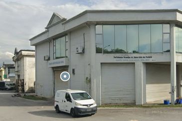 5-Sty Corner Shop For Rent Jalan Sungai Besi Pudu