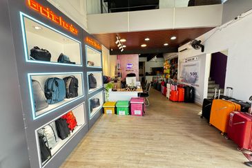 5-Sty Corner Shop For Rent Jalan Sungai Besi Pudu