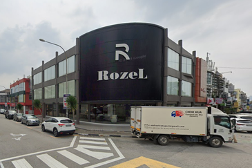 Taipan Business Centre, USJ 10