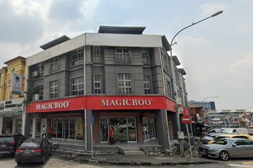 Taipan Business Centre, USJ 10