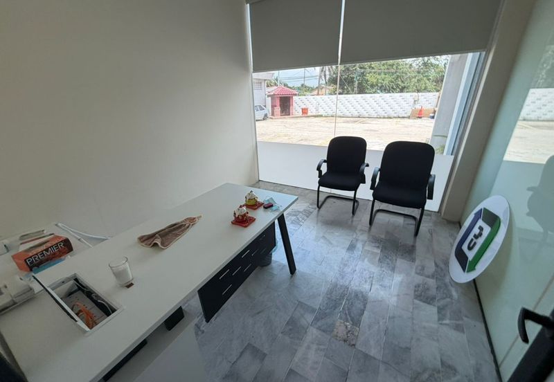 🏭 Detached Factory Warehouse with Office For Rent, Meru Klang