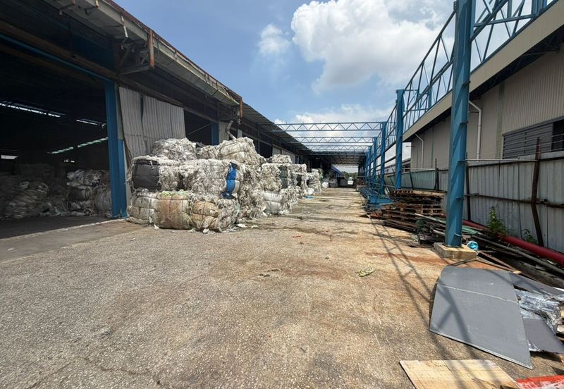 🏭 Detached Factory Warehouse with Office For Rent, Meru Klang