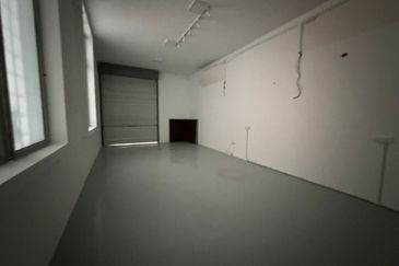 2-Sty Semi-D Factory For Rent, Taman Perindustrian Kinrara, Puchong