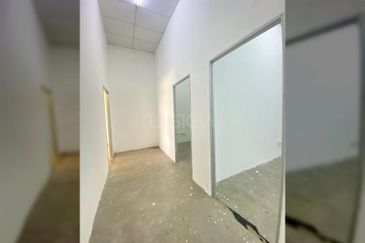 JALAN PUNCAK ALAM JAYA