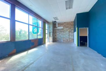 JALAN PUNCAK ALAM JAYA