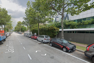 🏭 Warehouse For Rent, Kota Damansara