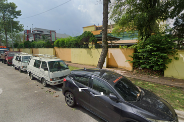 🏭 Warehouse For Rent, Kota Damansara