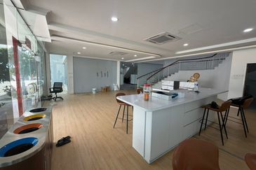 🏭Freehold Detached Factory For Sale, Meru Klang