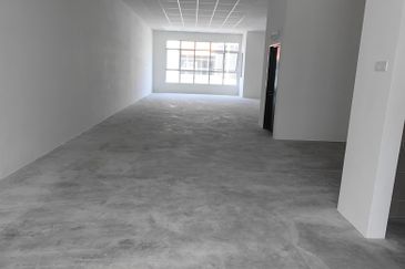 🏭 2-sty Shop For Rent, Puncak Alam