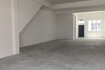 🏭 2-sty Shop For Rent, Puncak Alam