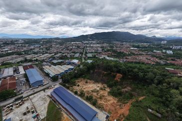 🏗️2.2 Acre Industrial Land For Sale @ PKNS Batu 17, Rawang