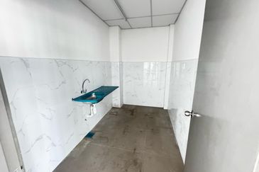 Elmina Business Park