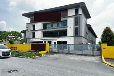 Elmina Business Park